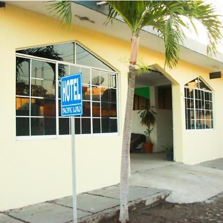 Hotel Pacific Tecoman Luaran gambar