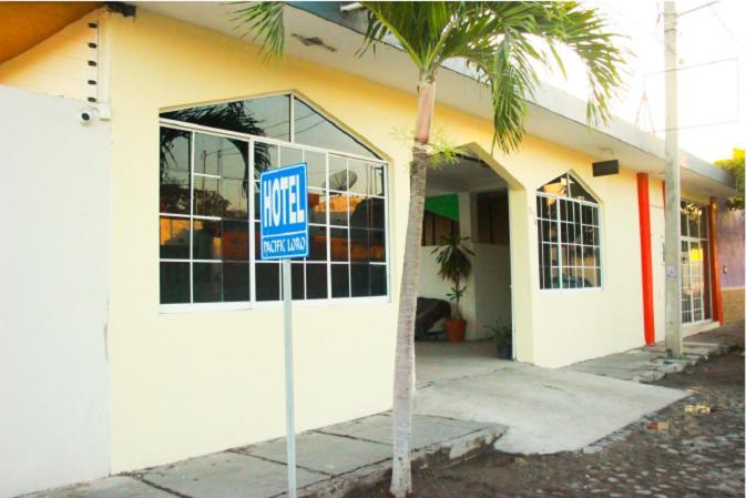 Hotel Pacific Tecoman Luaran gambar