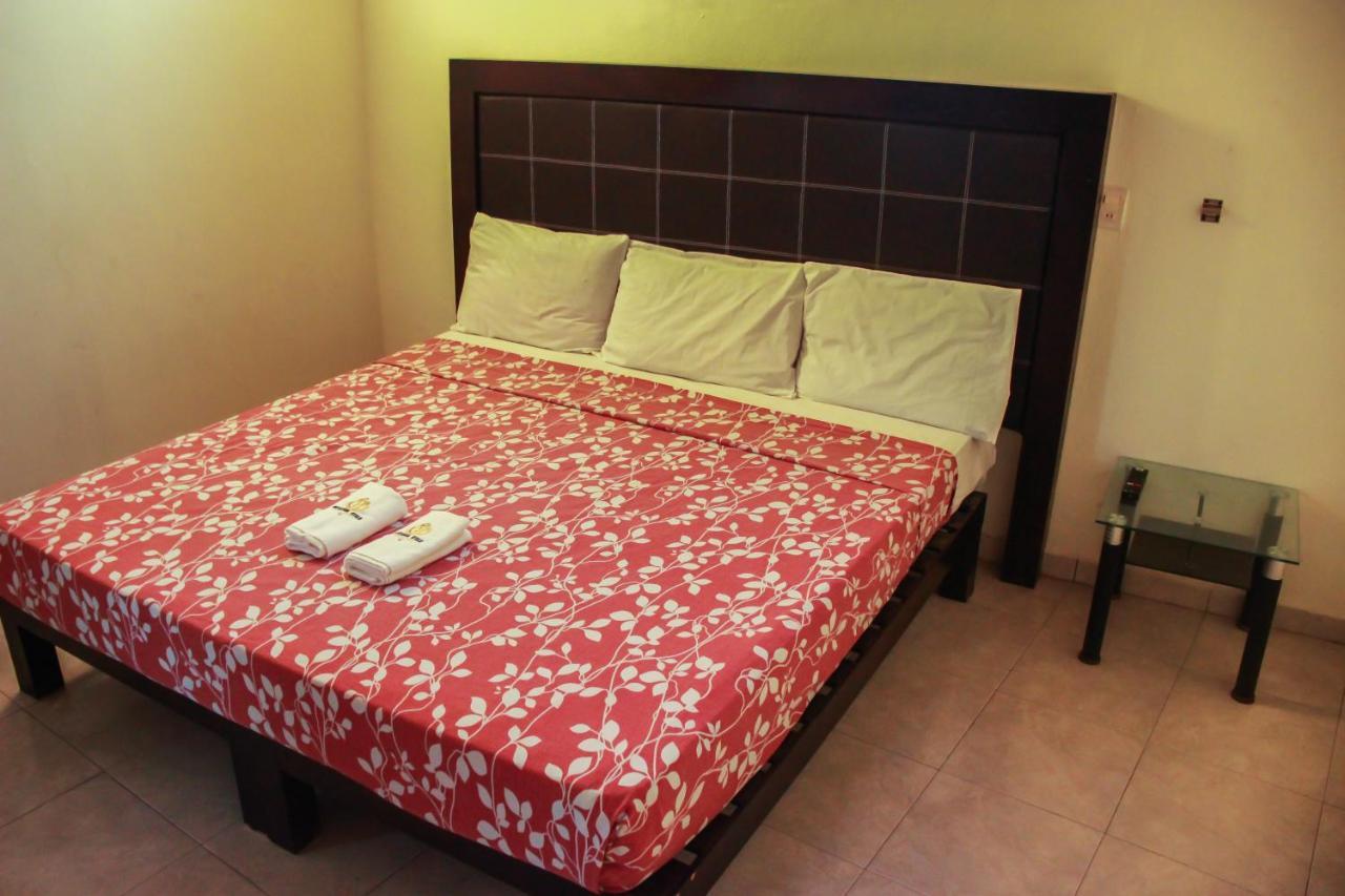 Hotel Pacific Tecoman Luaran gambar