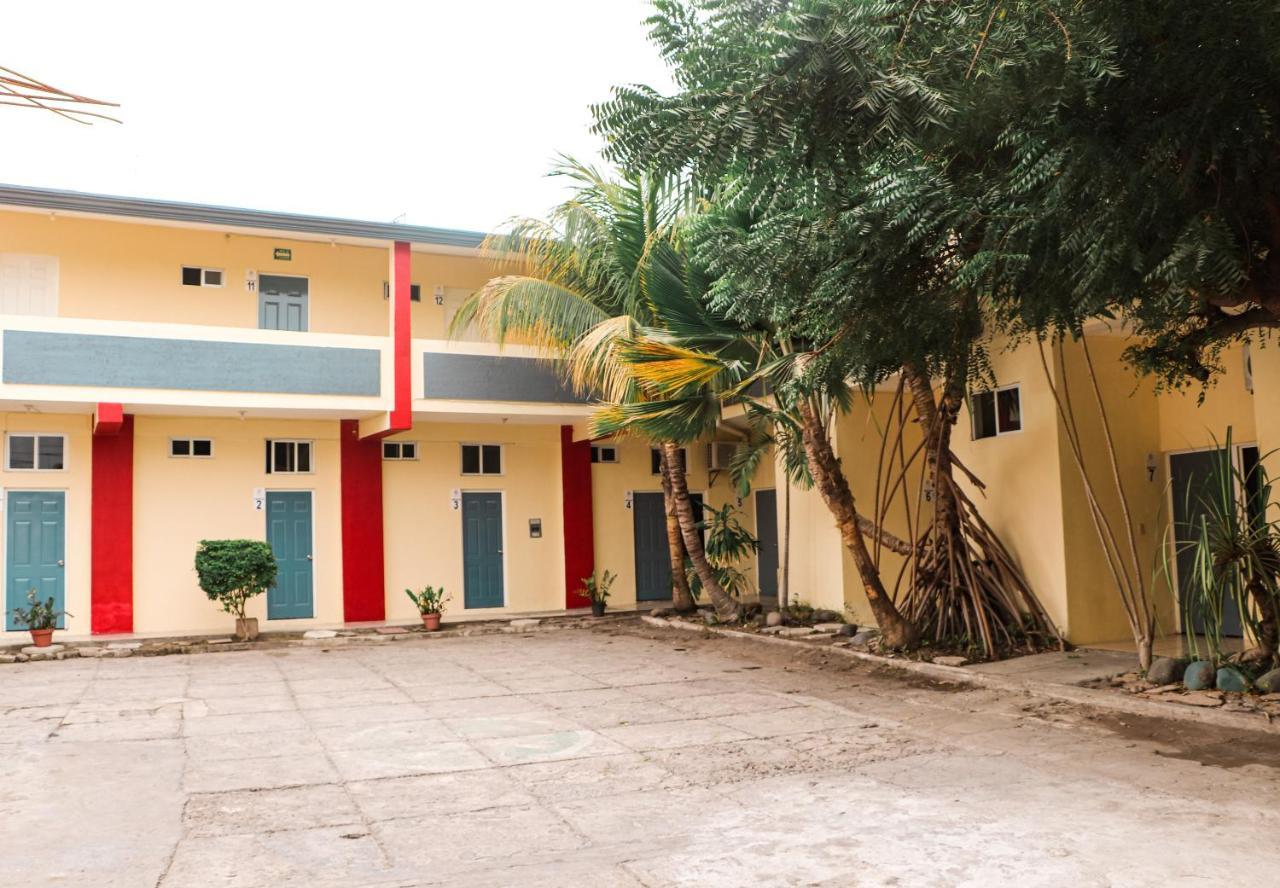 Hotel Pacific Tecoman Luaran gambar
