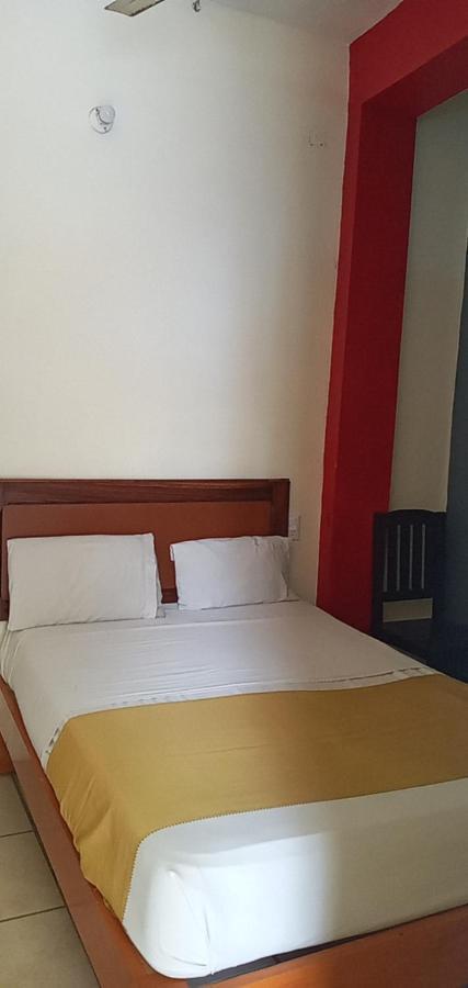 Hotel Pacific Tecoman Luaran gambar